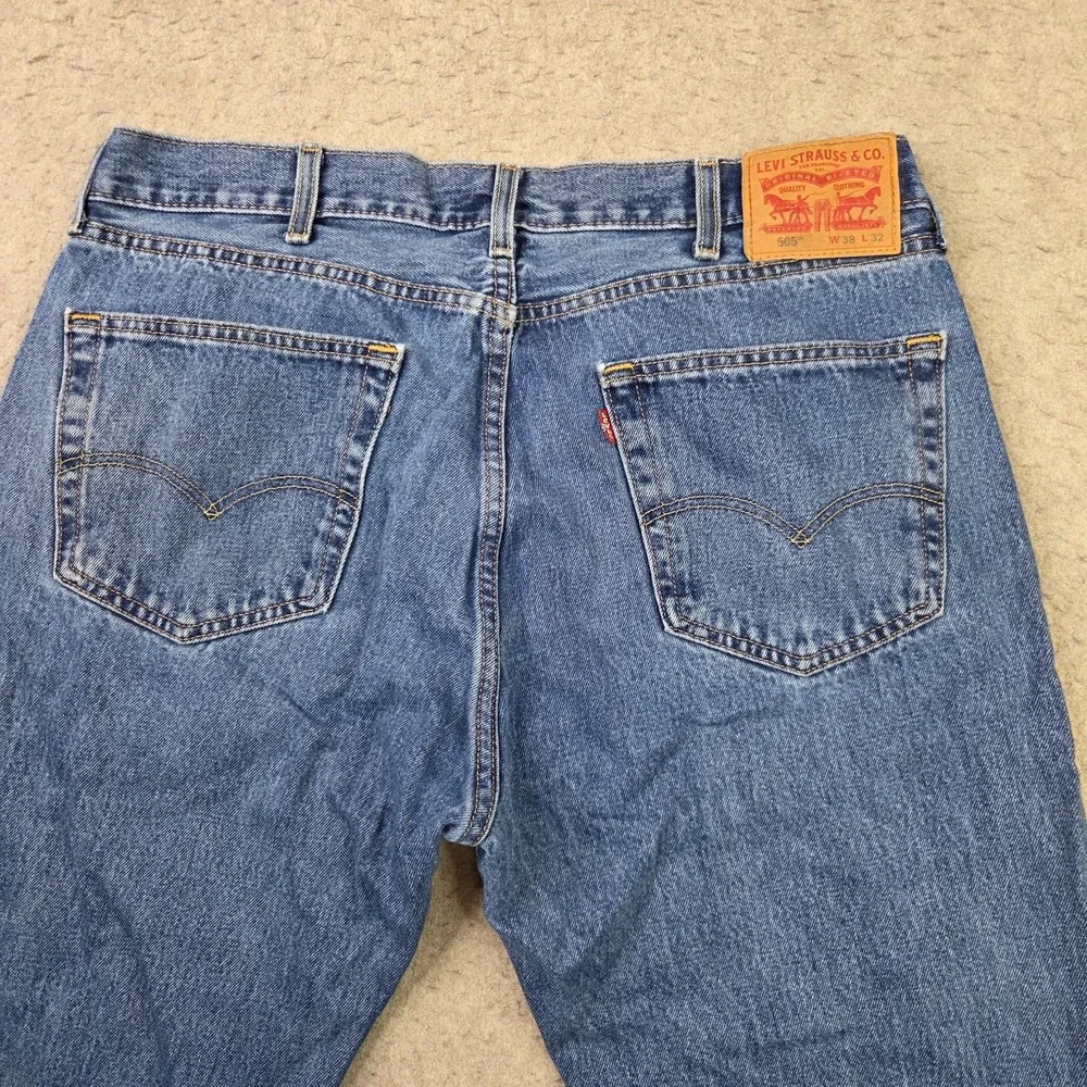 Levi's 505 Jeans Mens 38x32 Blue Denim Regular Fit 100% Cotton Straight Leg